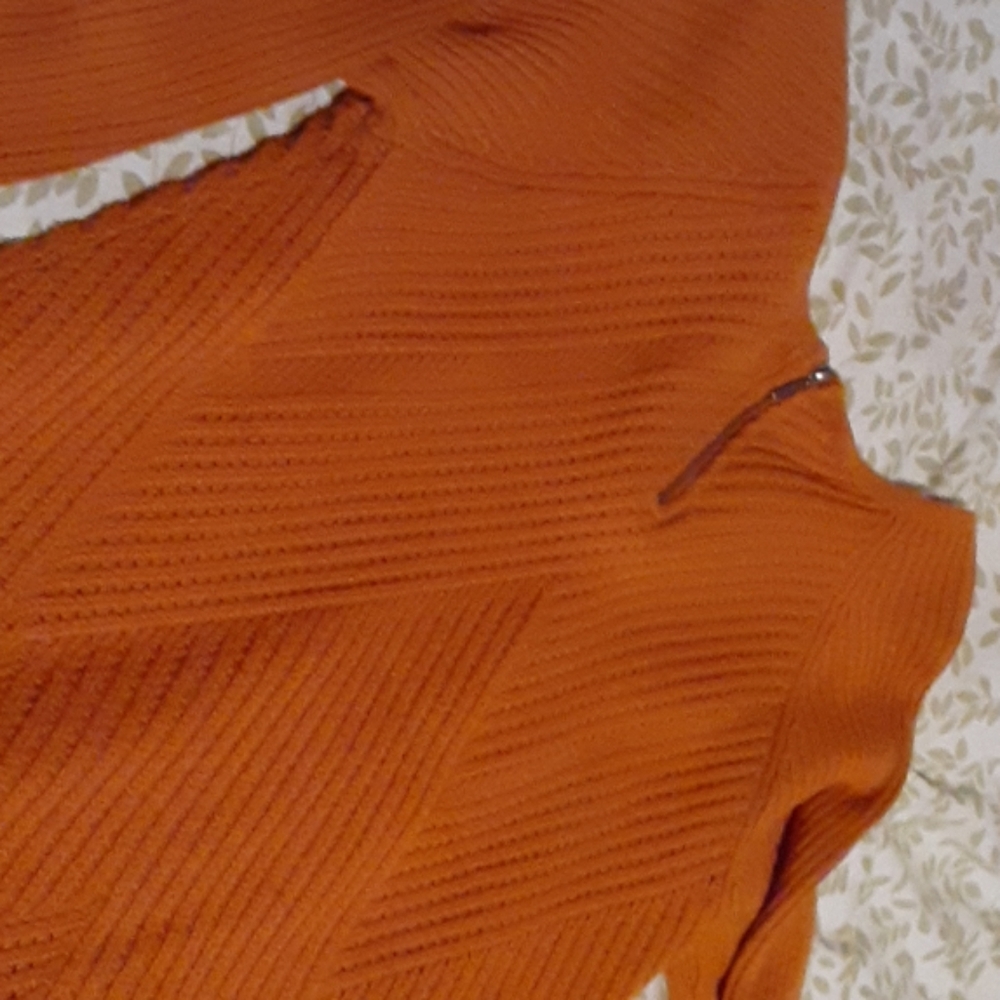 Sweater - Picture 3 of 3